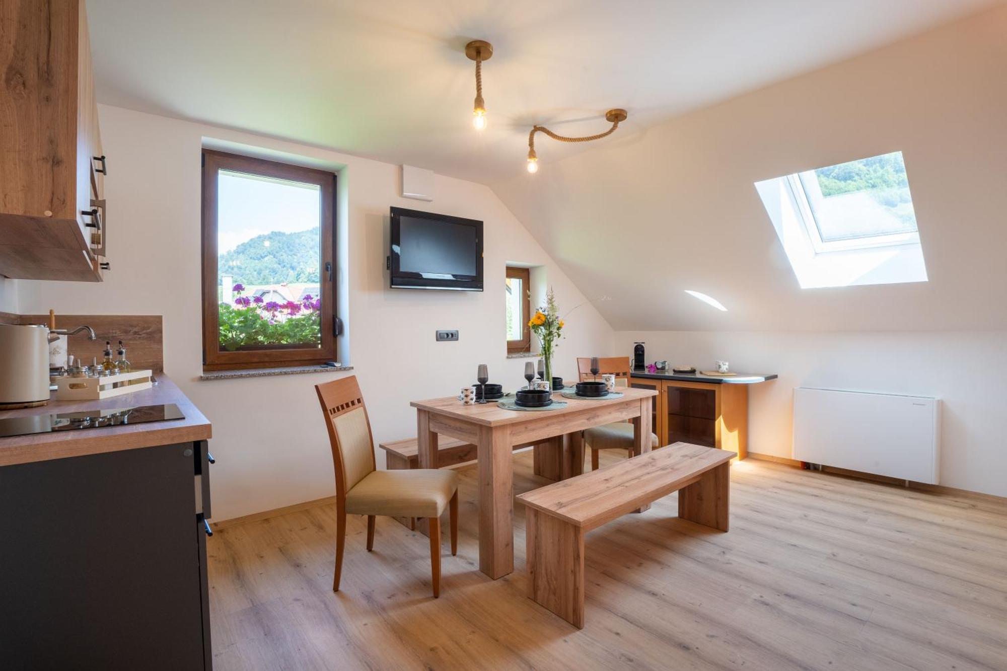 Aparthotel Hom At Vintgar Zgornje Gorje Værelse billede
